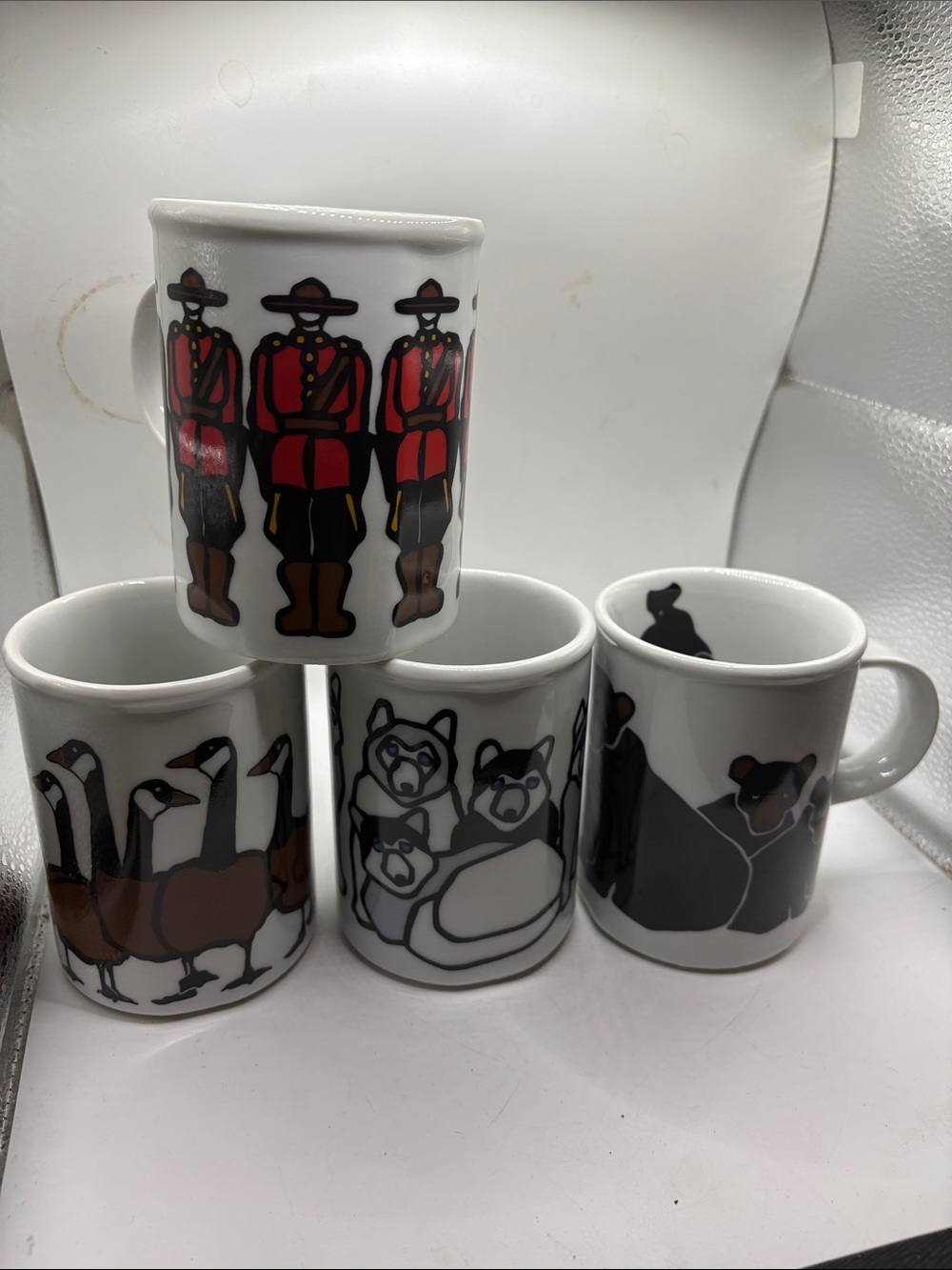 𝓥𝓲𝓷𝓽𝓪𝓰𝓮 Marc Tetro Canadians mugs